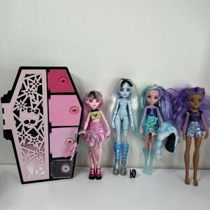 Monster High Doll G3 Fearidescent Lot Draculaura Frankie Lagoona Coffin Keys